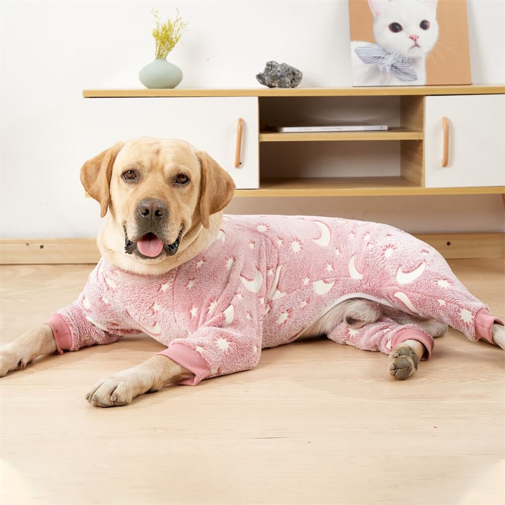 Weicher und gemütlicher Hundepyjama „Moon & Stars“ – perfekt für ganzjährigen Komfort