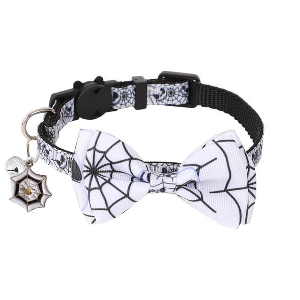 Collier pour animaux de compagnie d'Halloween avec nœud en ruban et cloche