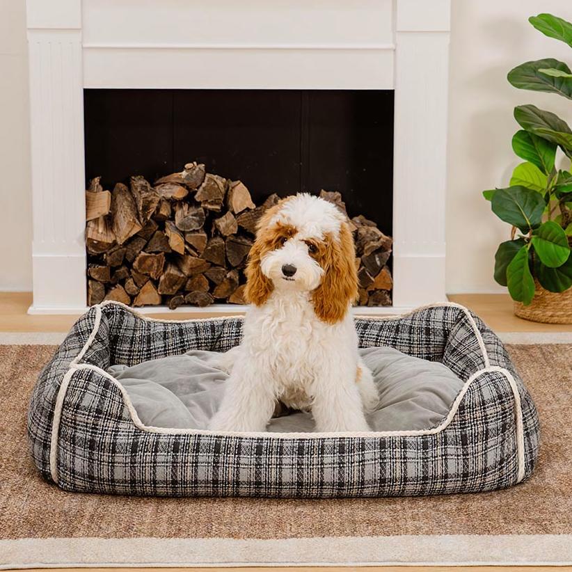 Classical Retro Plaid Removable Bolster Calming Dog Bed - Nostalgic Retreat