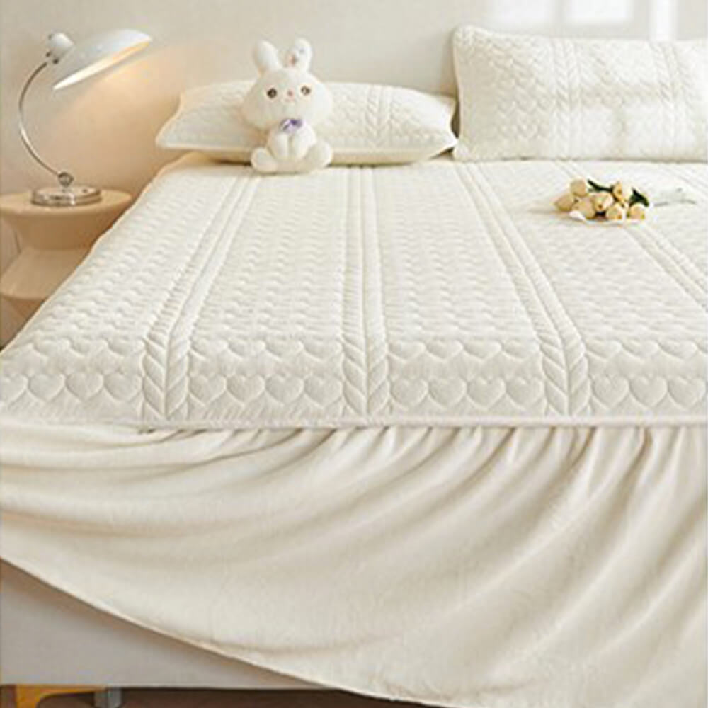 Creamy Milk Velvet Quilted Bed Skirt Set