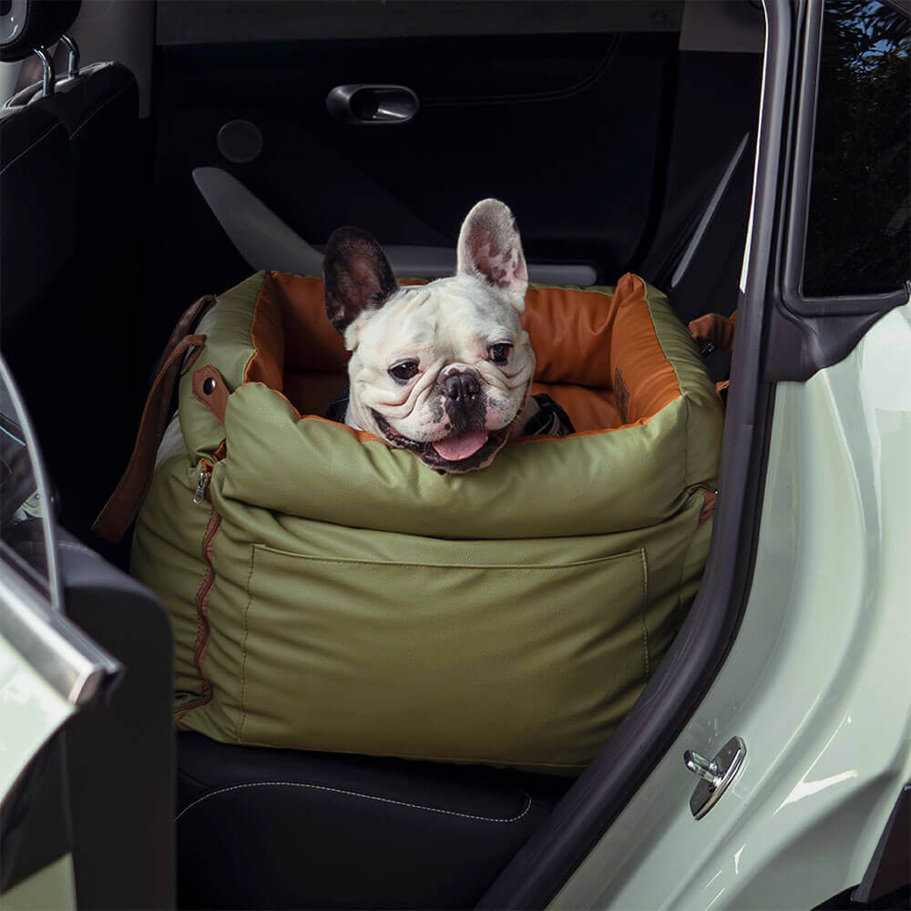 Lit rehausseur de luxe pour siège d'auto pour chien en similicuir - Urban Voyager