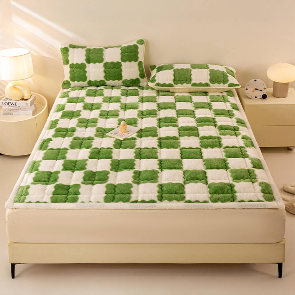 Warm Checkerboard Plush Mattress Topper and Pillowcase