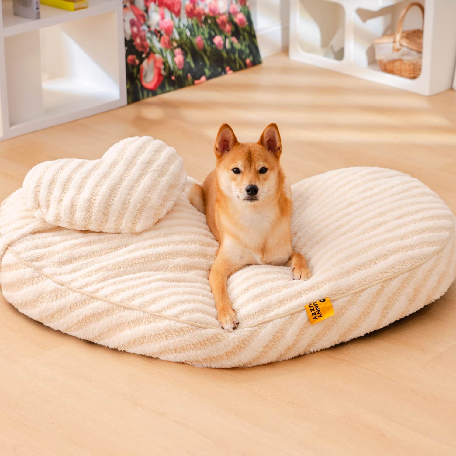 Cama para perros y gatos con forma de corazón de peluche, esponjosa y calmante con almohada