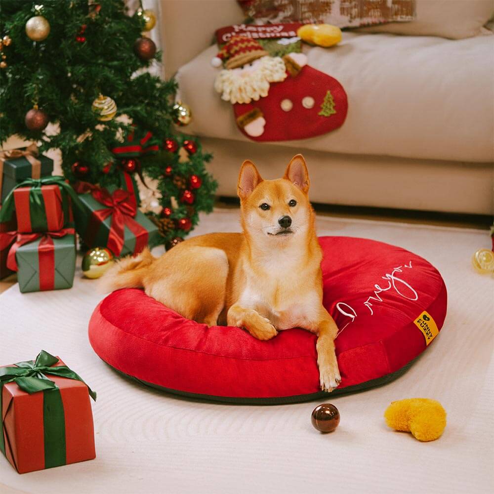 Cama festiva para perros de terciopelo en forma de corazón