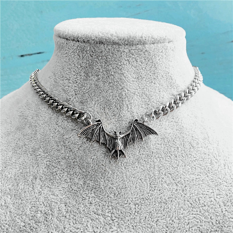 Vintage Punk Gothic Bat Chain Necklace