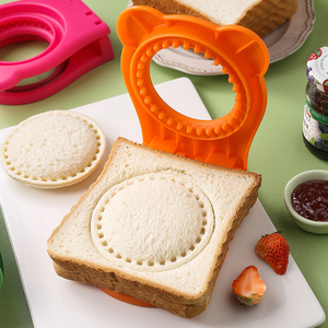 Sandwich Molds Cutter and Sealer