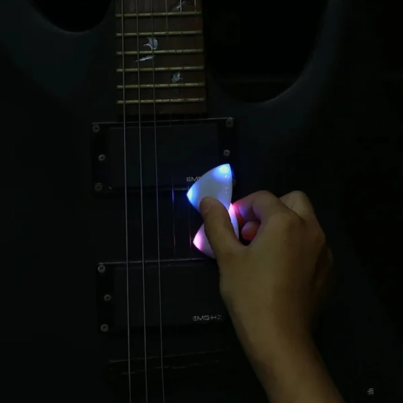 Light Up Guitar Pick